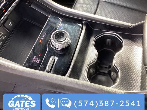 Used 2024 Jeep Grand Cherokee L Limited w/ Luxury Tech Group II image 40