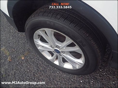 Used 2017 Ford Escape SE AWD/4WD image 37