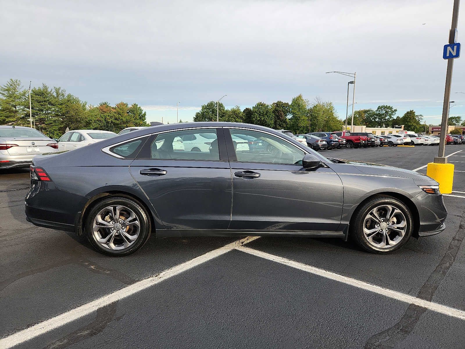 Certified 2024 Honda Accord EX image 7
