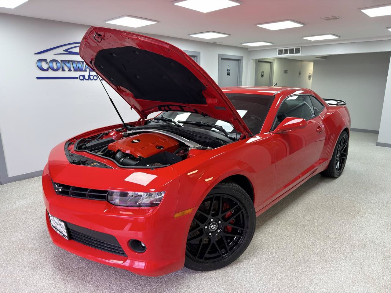 Used 2015 Chevrolet Camaro LT RWD image 29