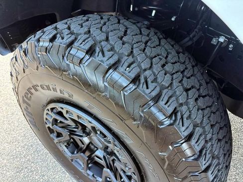 Used 2025 Ford F150 Raptor w/ Equipment Group 803A Raptor R AWD/4WD image 10