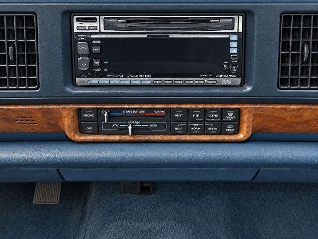 Used 1995 Buick Le Sabre Custom FWD image 13