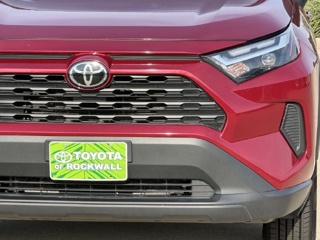 Used 2025 Toyota RAV4 LE FWD image 8