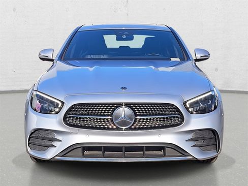 Used 2022 Mercedes-Benz E 350 Sedan w/ AMG Line Exterior image 2