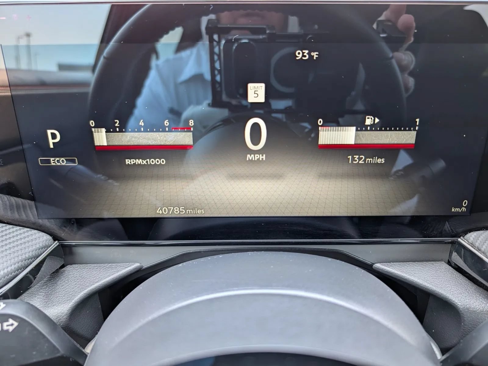 Certified 2025 Nissan Kicks SR FWD image 23