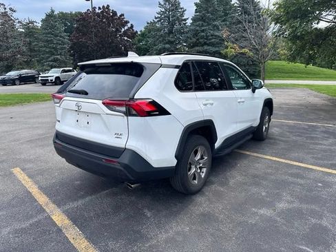 Used 2023 Toyota RAV4 XLE AWD/4WD image 3