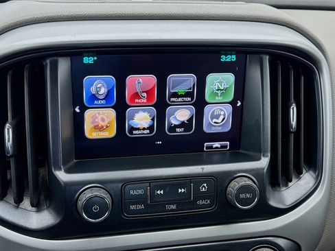 Used 2018 Chevrolet Colorado LT image 11