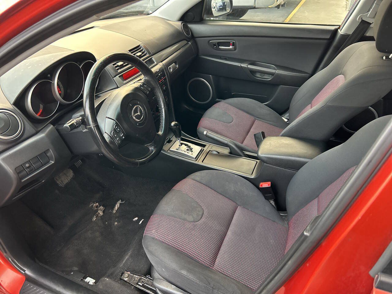 Used 2005 MAZDA MAZDA3 s FWD image 11