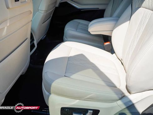 Used 2022 BMW X7 M50i AWD/4WD image 24