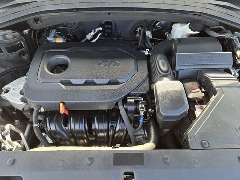 Used 2019 Hyundai Santa Fe SEL image 39