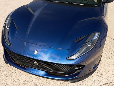 Used 2021 Ferrari 812 GTS RWD image 10