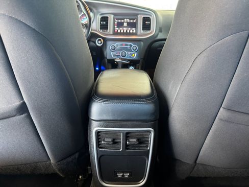Used 2022 Dodge Charger SXT RWD image 26