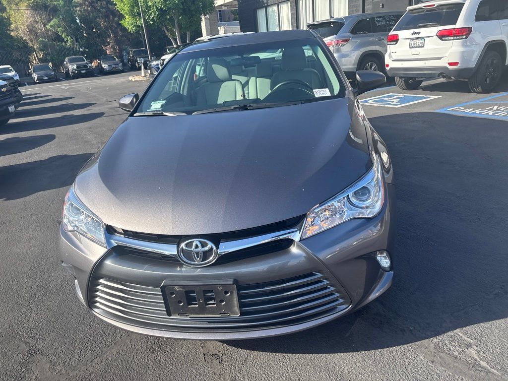 Used 2017 Toyota Camry LE FWD image 9