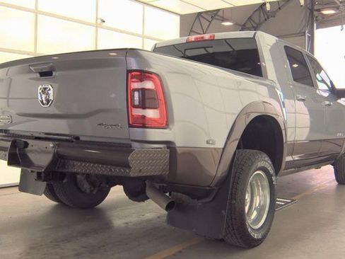 Used 2024 RAM 3500 Limited image 2