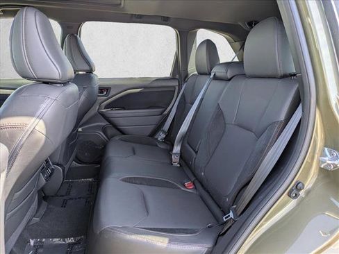 Used 2025 Subaru Forester Touring AWD/4WD image 19