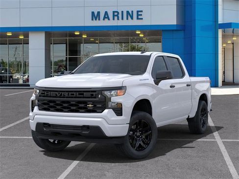 New 2025 Chevrolet Silverado 1500 Custom image 6