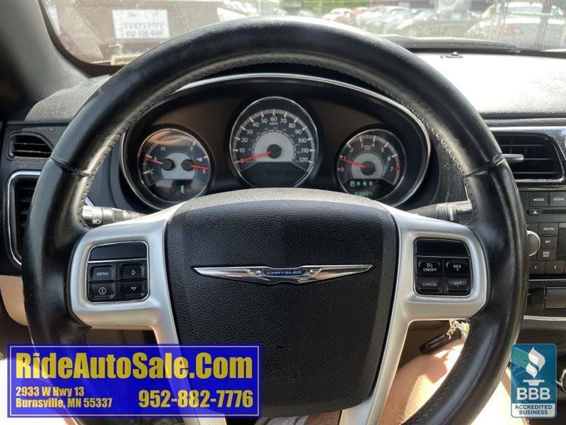 Used 2013 Chrysler 200 Touring FWD image 16