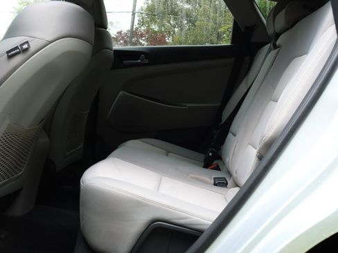 Used 2018 Hyundai Tucson SEL image 35