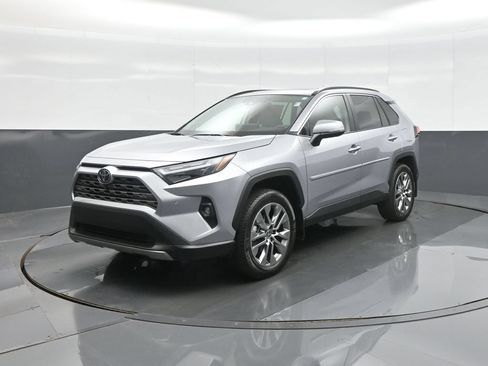 Certified 2023 Toyota RAV4 Limited AWD/4WD image 3