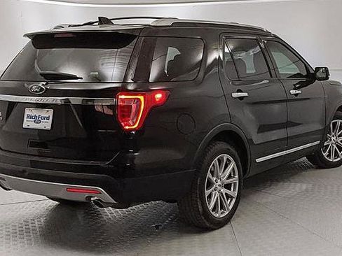 Used 2016 Ford Explorer Limited image 3