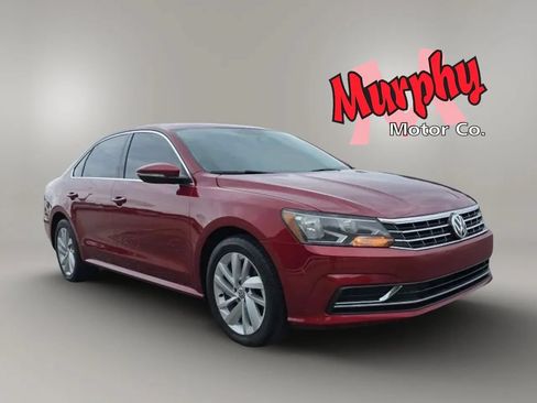 Used 2018 Volkswagen Passat 2.0T SE FWD image 3