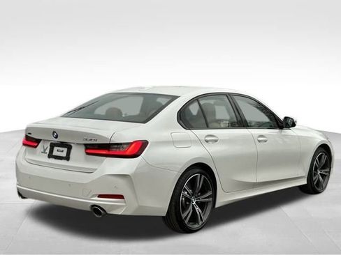 Used 2023 BMW 330i xDrive Sedan w/ Driving Assistance Package image 7