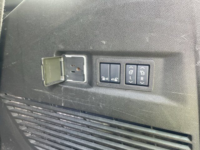 Certified 2025 Chevrolet Tahoe Premier AWD/4WD image 27