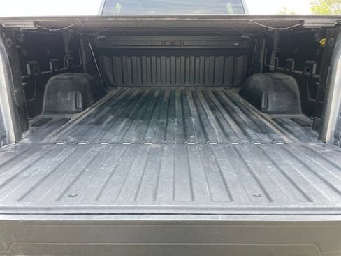Used 2022 Chevrolet Silverado 1500 RST w/ Safety Package AWD/4WD image 32