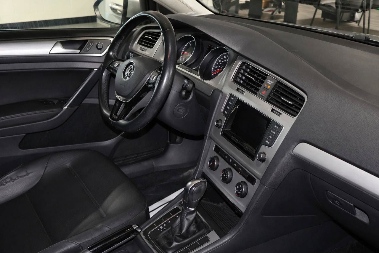 Used 2015 Volkswagen Golf TDI SEL FWD image 18