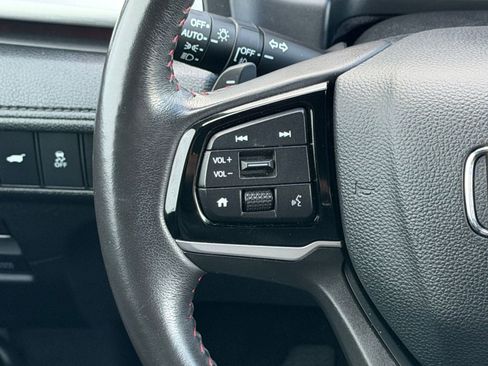 Used 2025 Honda Odyssey Sport-L image 17