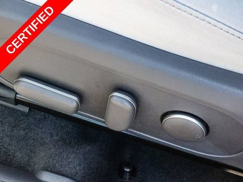 Certified 2025 Hyundai Kona SEL FWD image 23
