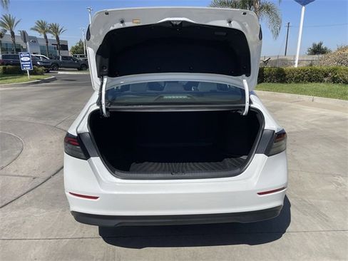 Used 2023 Honda Accord LX image 24