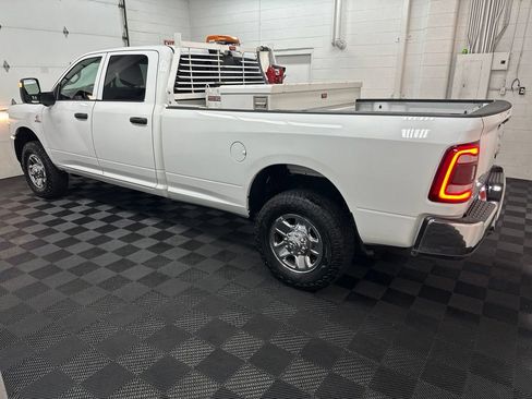 Used 2024 RAM 3500 Tradesman w/ Towing Technology Group AWD/4WD image 6