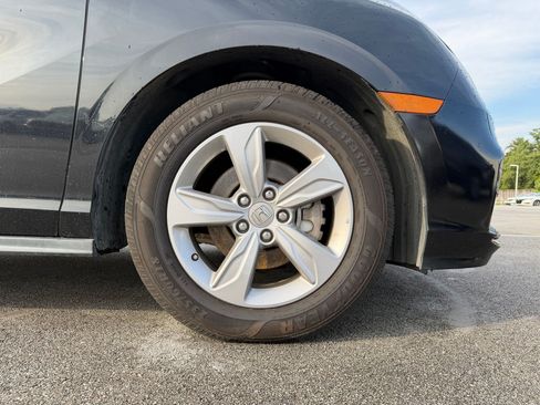 Used 2018 Honda Odyssey EX-L image 8