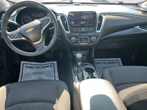 Used 2021 Chevrolet Malibu LS FWD image 10