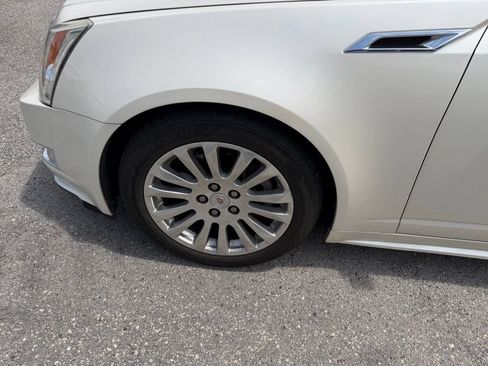 Used 2011 Cadillac CTS Premium RWD image 9
