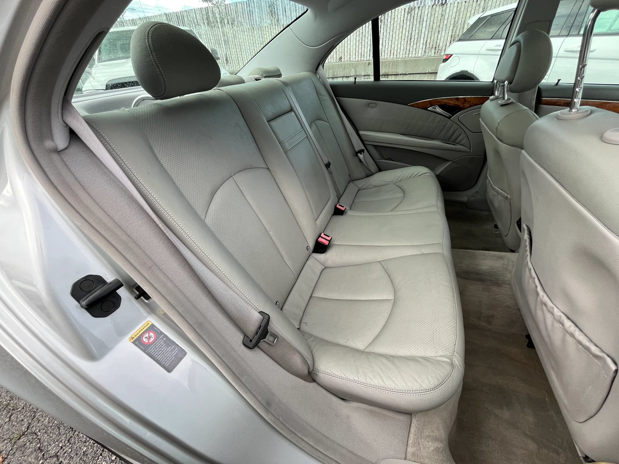 Used 2003 Mercedes-Benz E 500 Sedan image 16