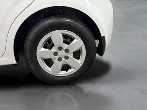 Used 2014 Chevrolet Sonic LS FWD image 24