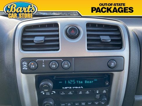 Used 2011 Chevrolet Colorado LT image 29