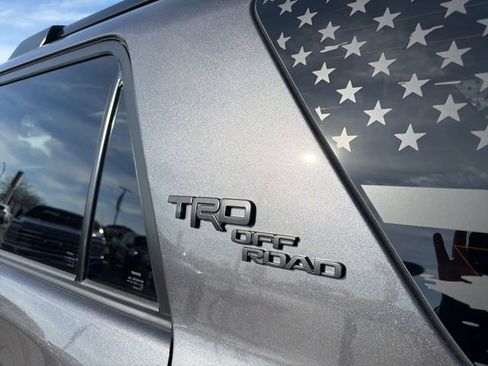 Used 2023 Toyota 4Runner TRD Off-Road Premium w/ Moonroof Package AWD/4WD image 24