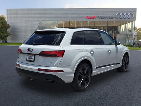 New 2025 Audi Q7 Premium Plus image 4