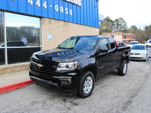 Used 2022 Chevrolet Colorado LT w/ Fleet Safety Package image 3