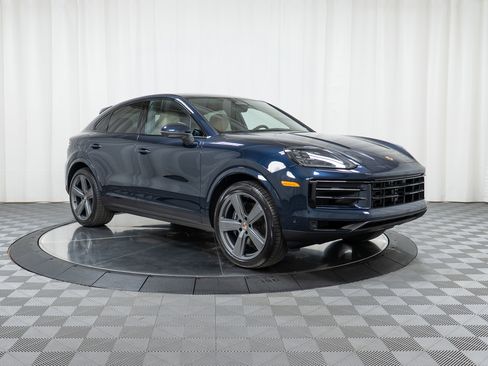 New 2026 Porsche Cayenne Coupe AWD/4WD image 9