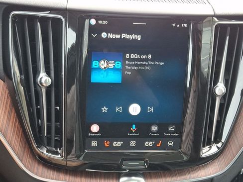 Certified 2024 Volvo XC60 B5 Plus w/ Climate Package AWD/4WD image 19
