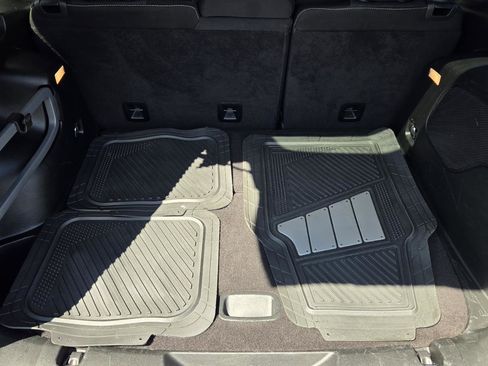 Used 2017 Jeep Cherokee Latitude w/ Safety/Convenience Group image 51