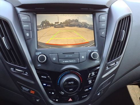 Used 2016 Hyundai Veloster Turbo w/ Option Group 04 image 24