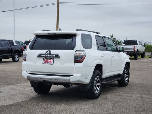 Used 2022 Toyota 4Runner TRD Off-Road AWD/4WD image 7