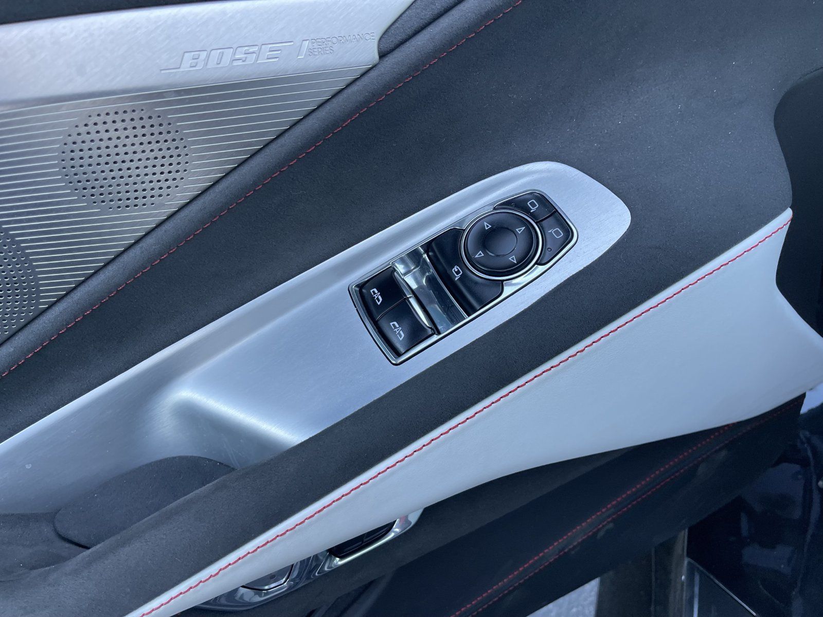 Used 2023 Chevrolet Corvette Stingray Premium Cpe w/ Z51 Performance Package RWD image 12