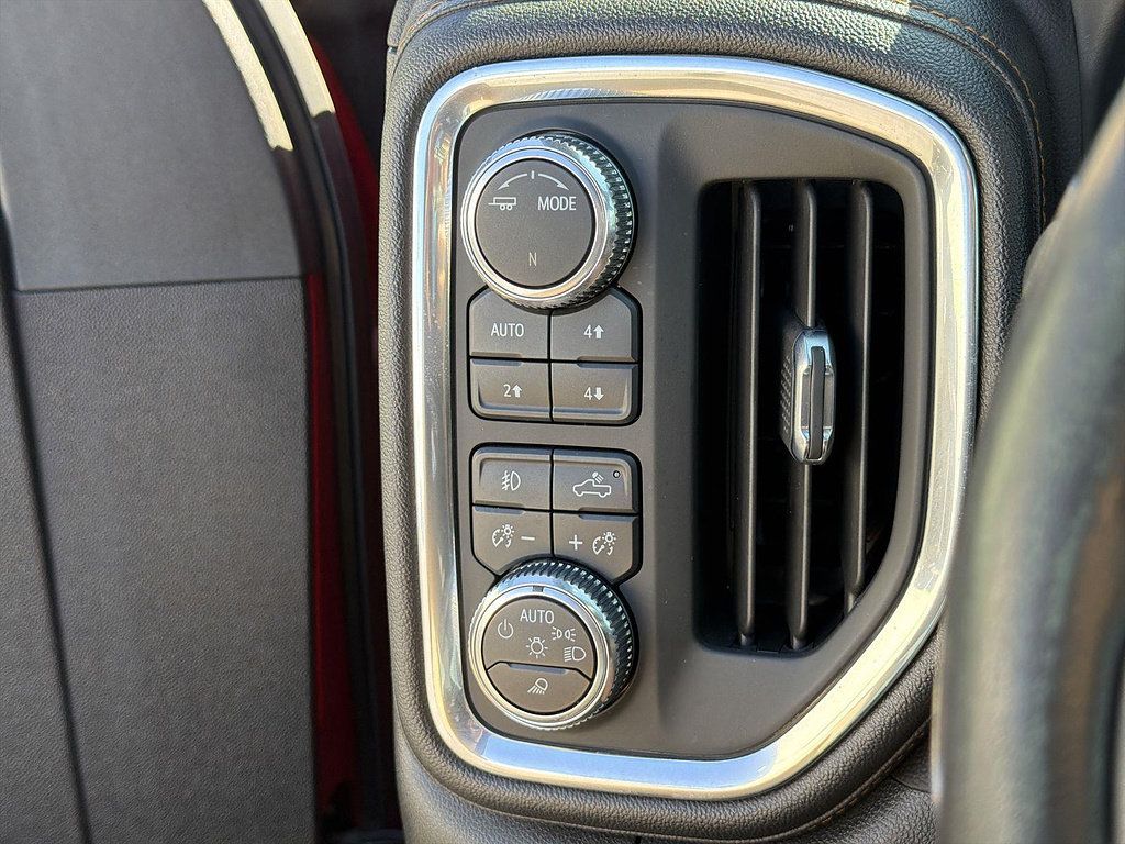 Used 2021 GMC Sierra 2500 AT4 AWD/4WD image 16