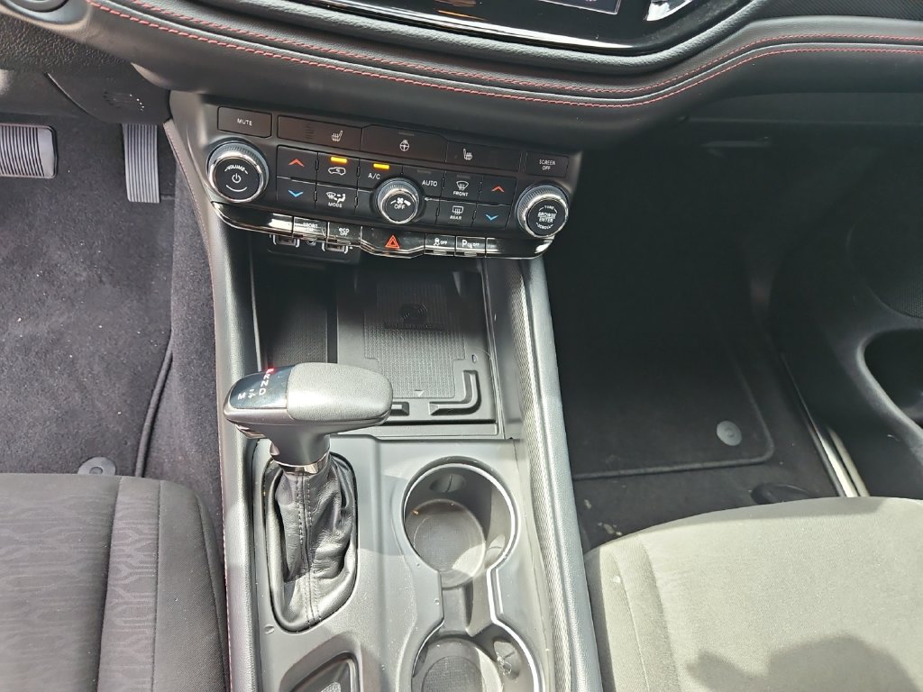 Used 2024 Dodge Durango R/T RWD image 12
